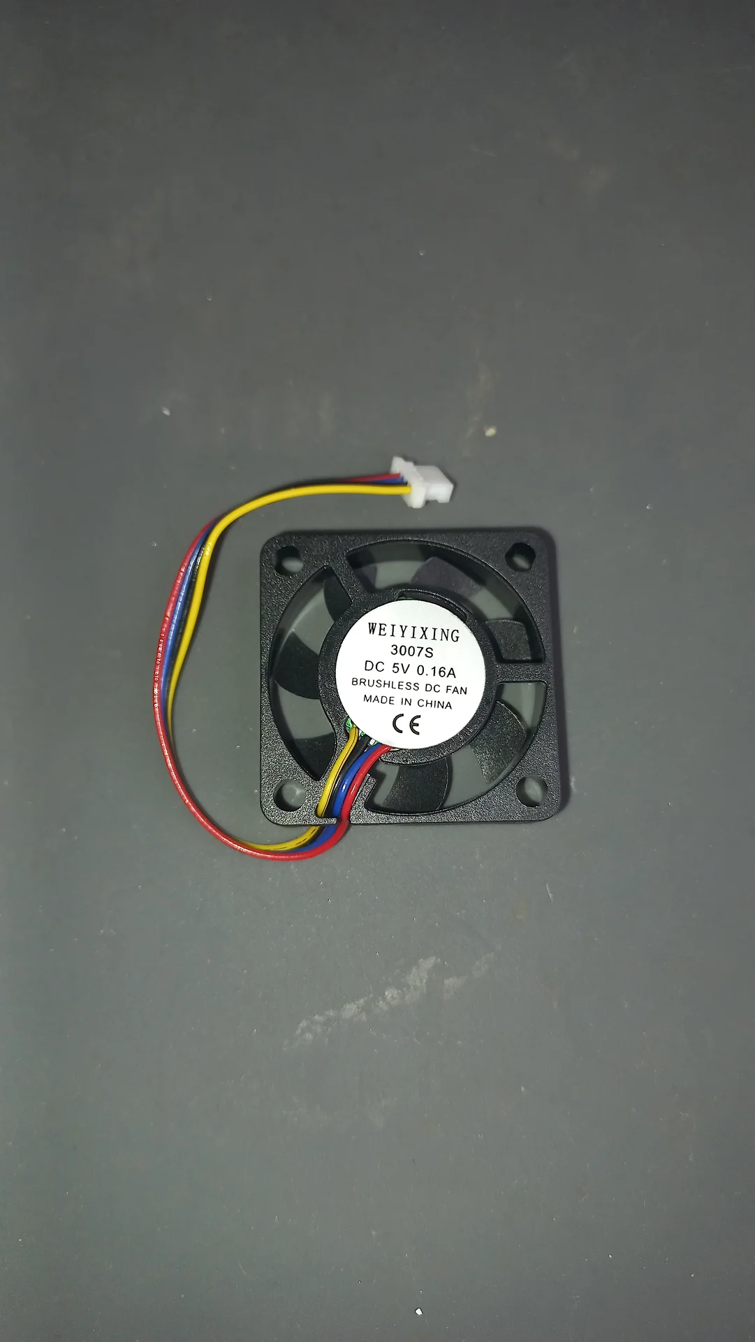 WEIYIXING 3007S brushless DC fan, 5 V 0.16 A, with three-wire connector, used for electronics cooling