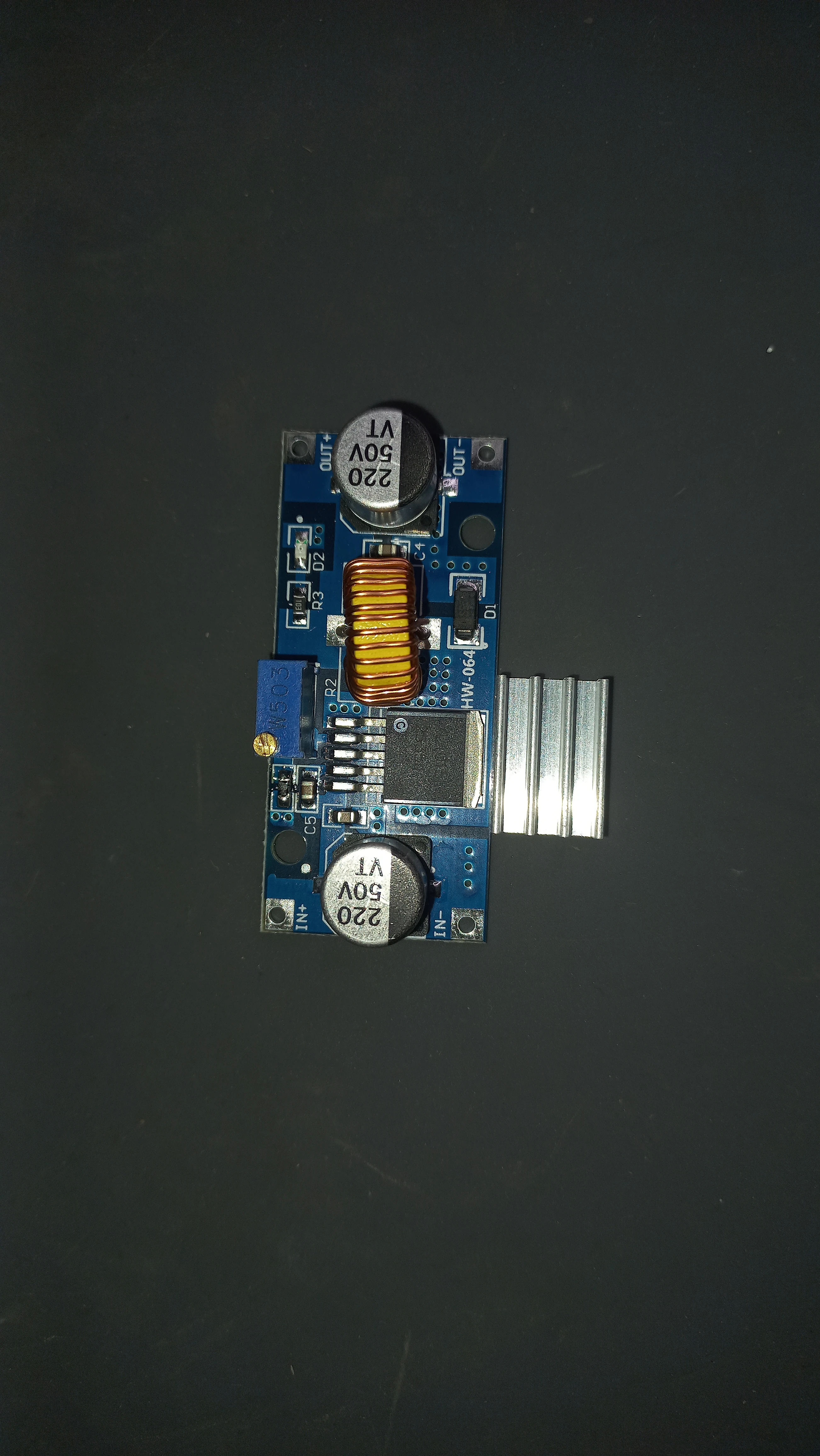 DC-DC step-down buck converter module — angle 2