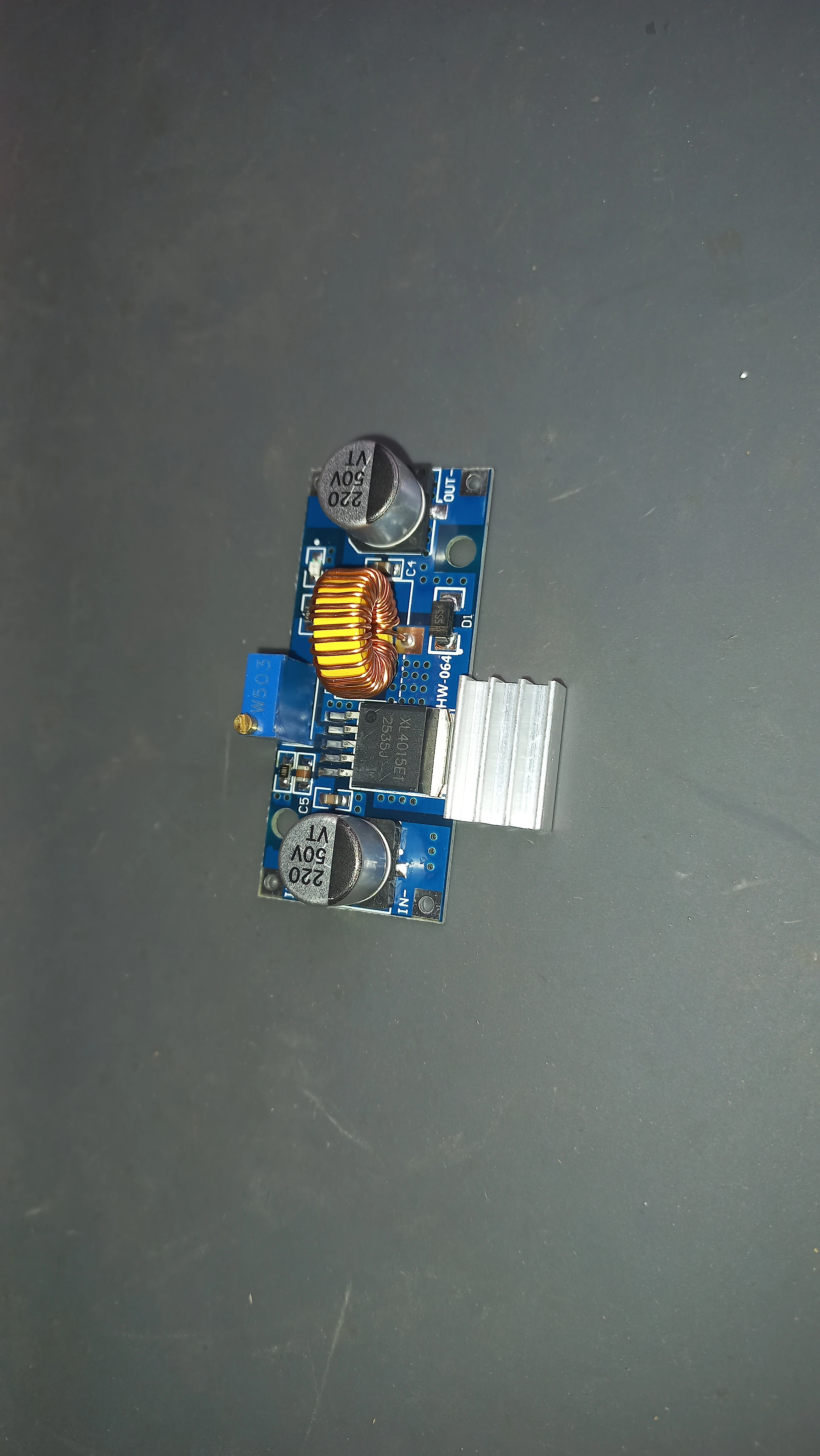 DC-DC step-down buck converter module — angle 3