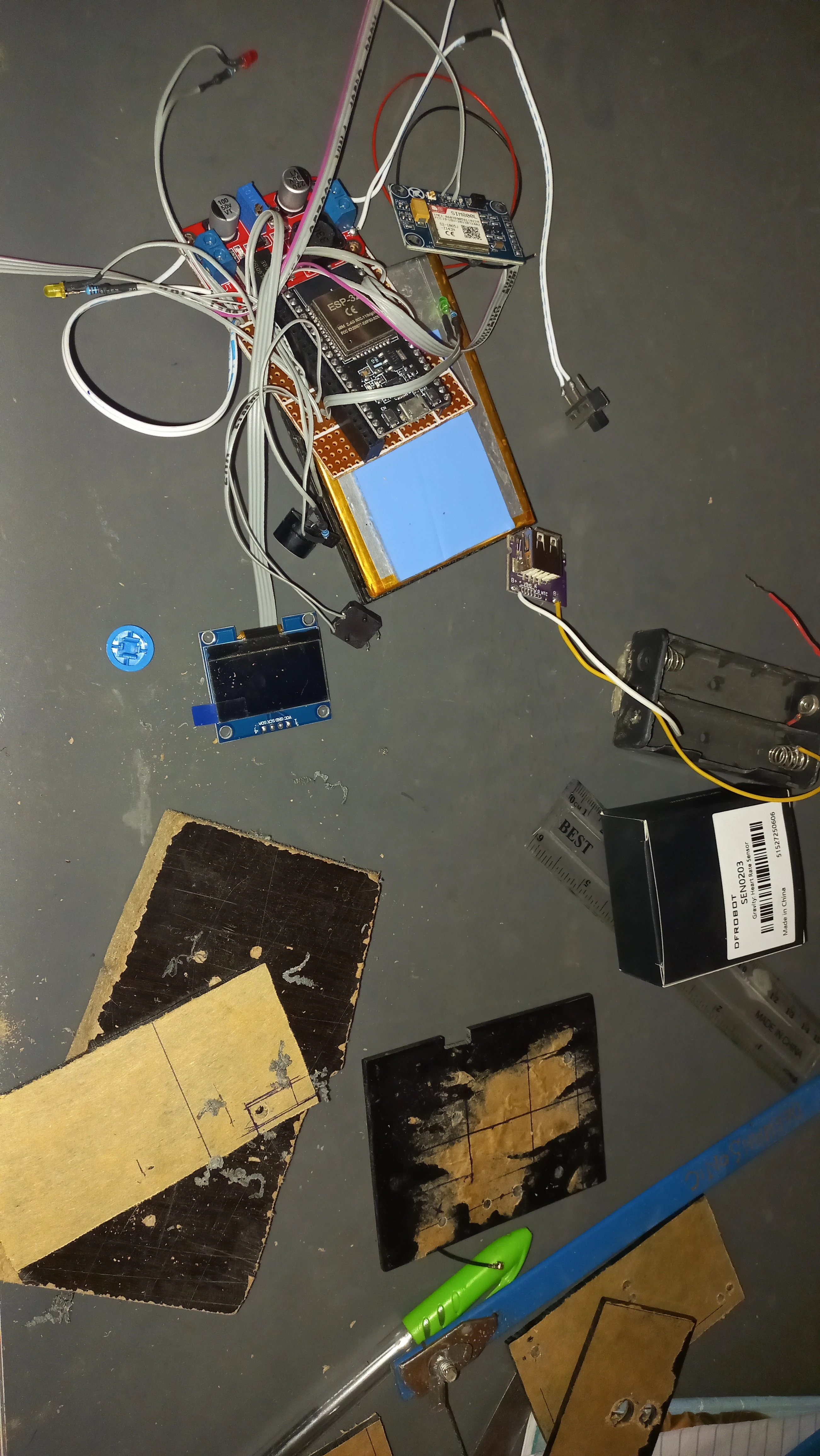 Complete system on workbench