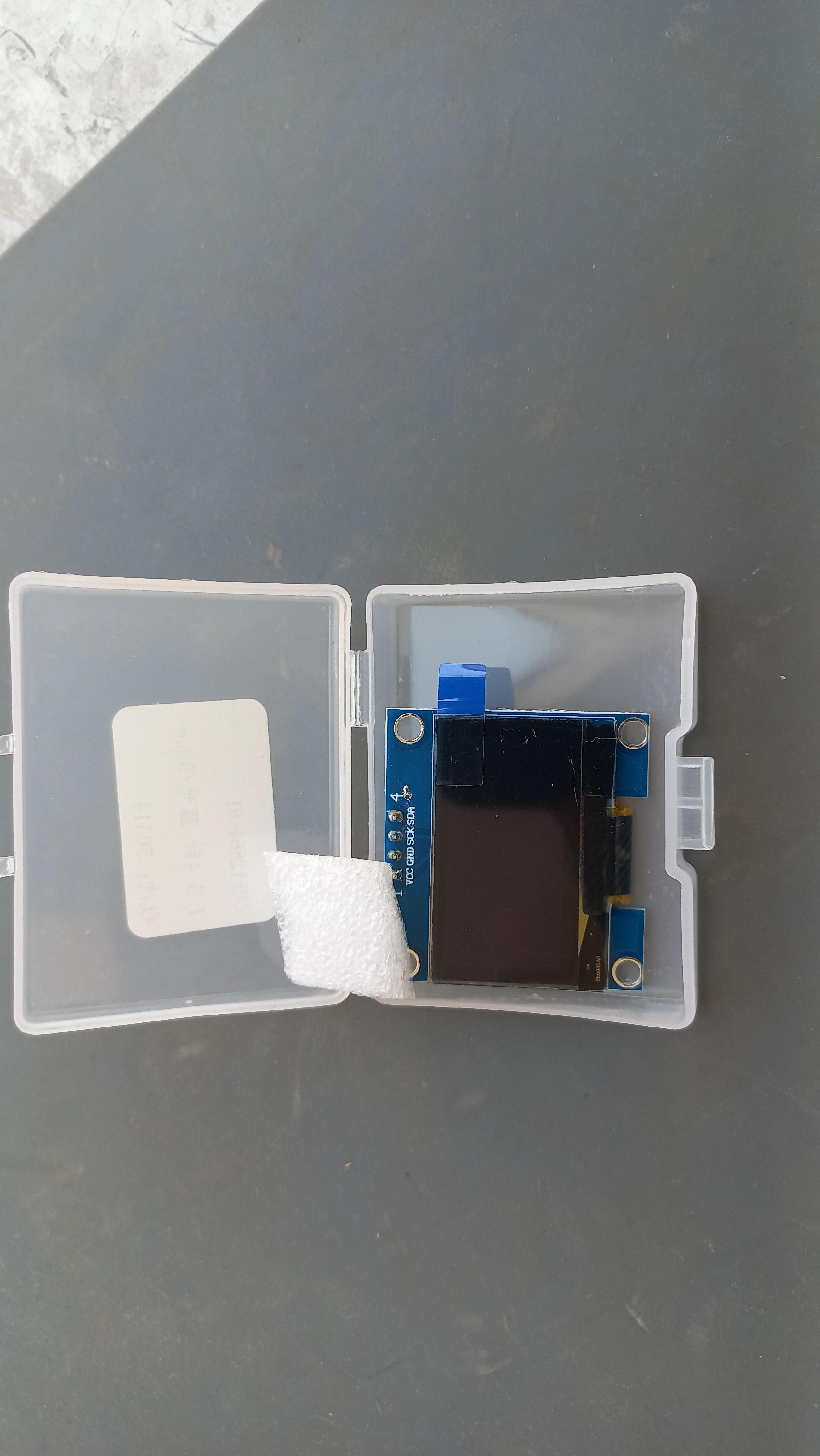 SH1106 OLED in protective case